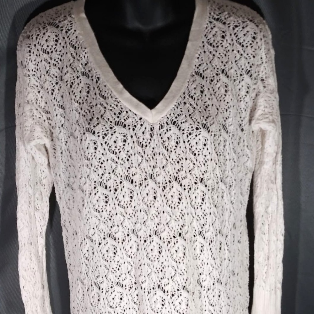 Aeropostale lacy see through Sweater Size M - Picture 2 of 6